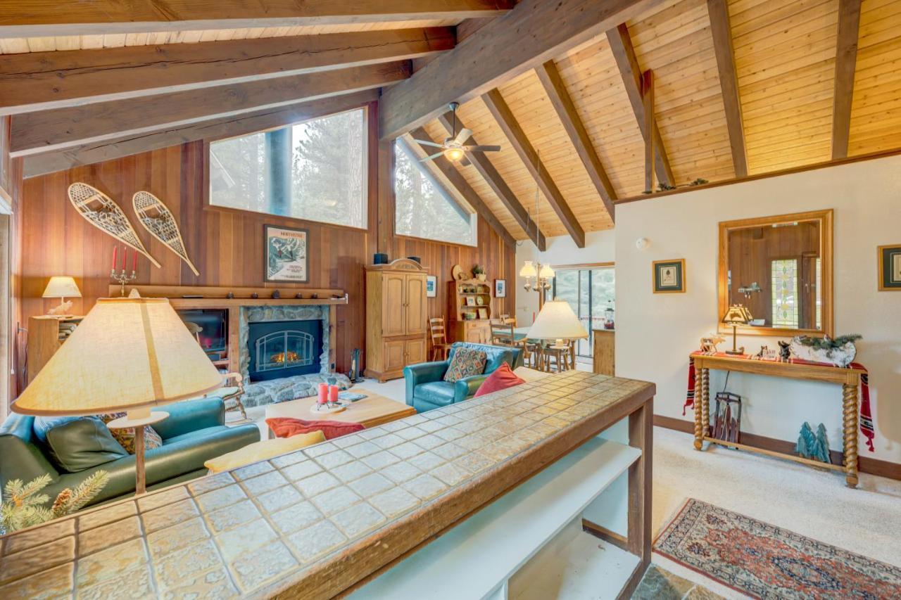 Grizzly Cabin Траки Экстерьер фото