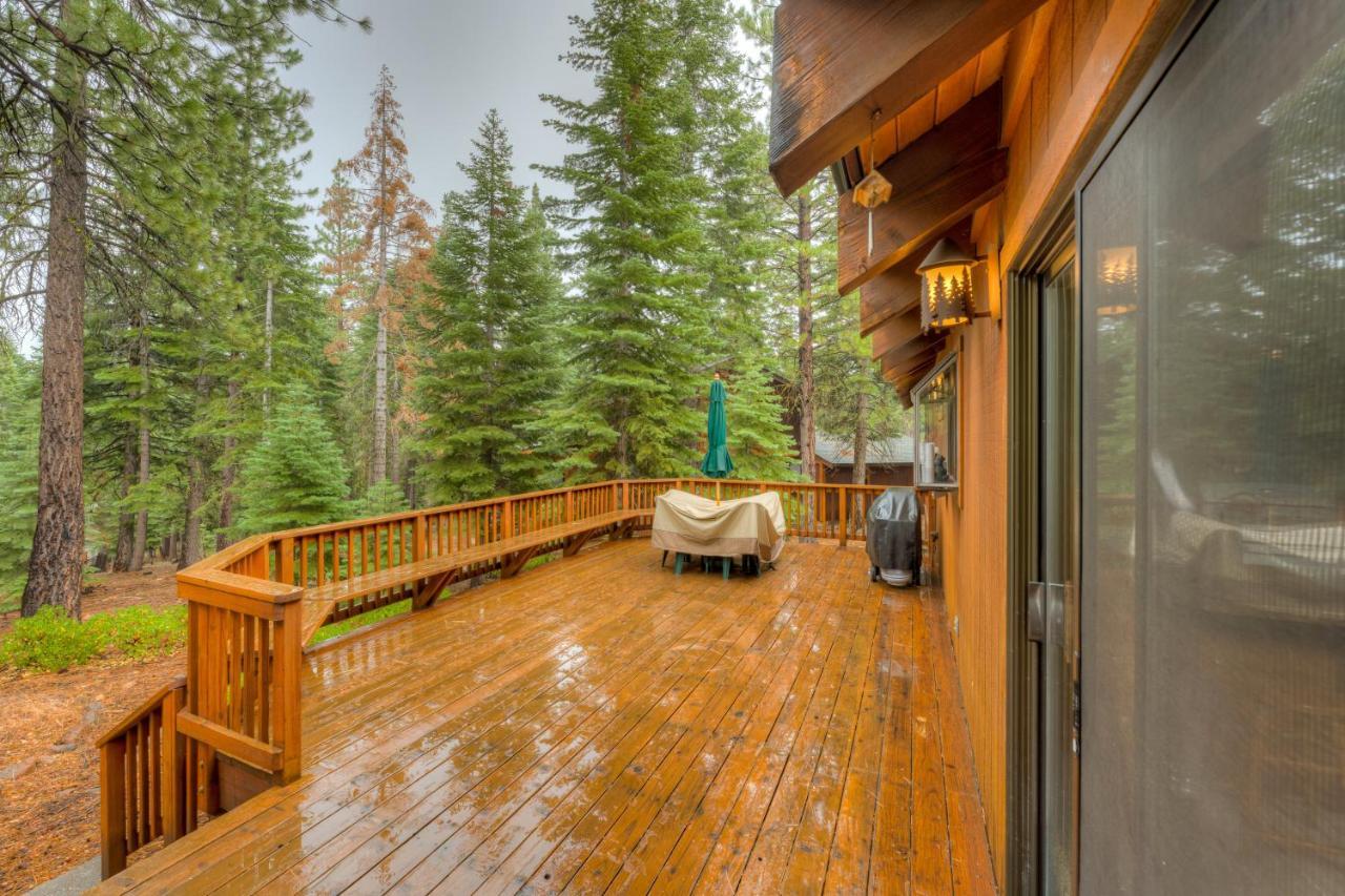 Grizzly Cabin Траки Экстерьер фото