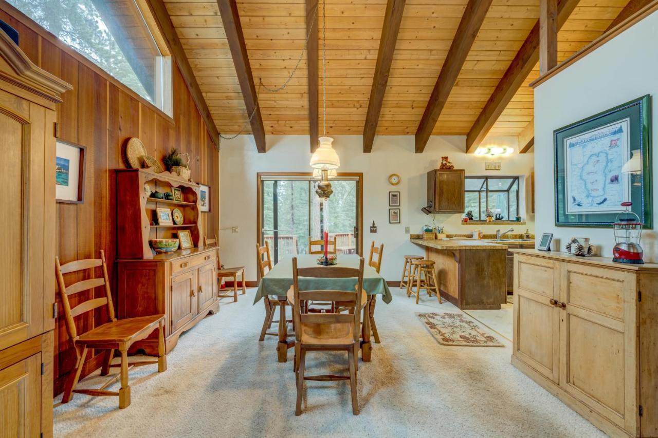 Grizzly Cabin Траки Экстерьер фото