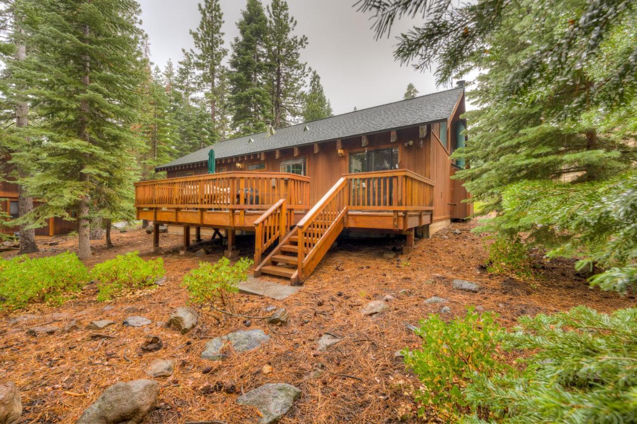 Grizzly Cabin Траки Экстерьер фото