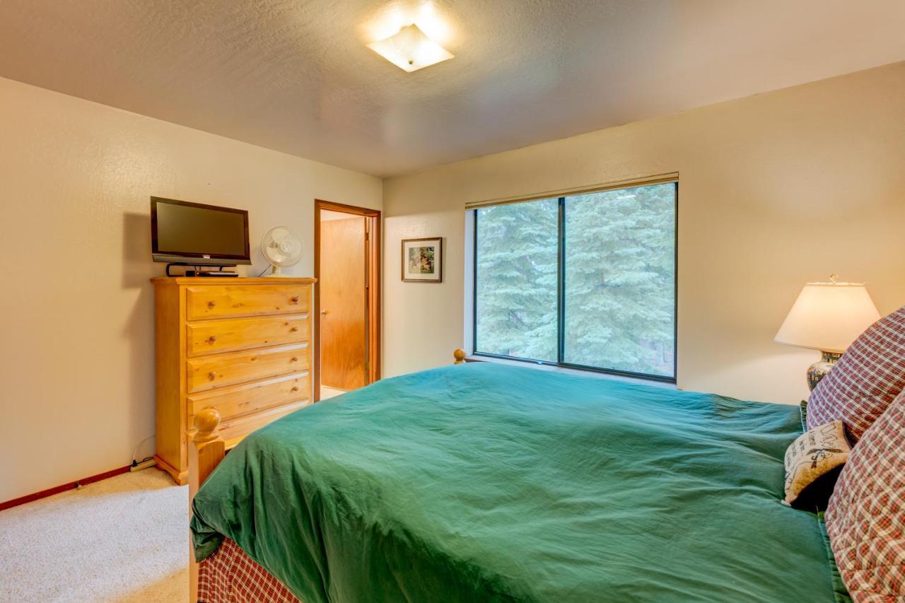 Grizzly Cabin Траки Экстерьер фото