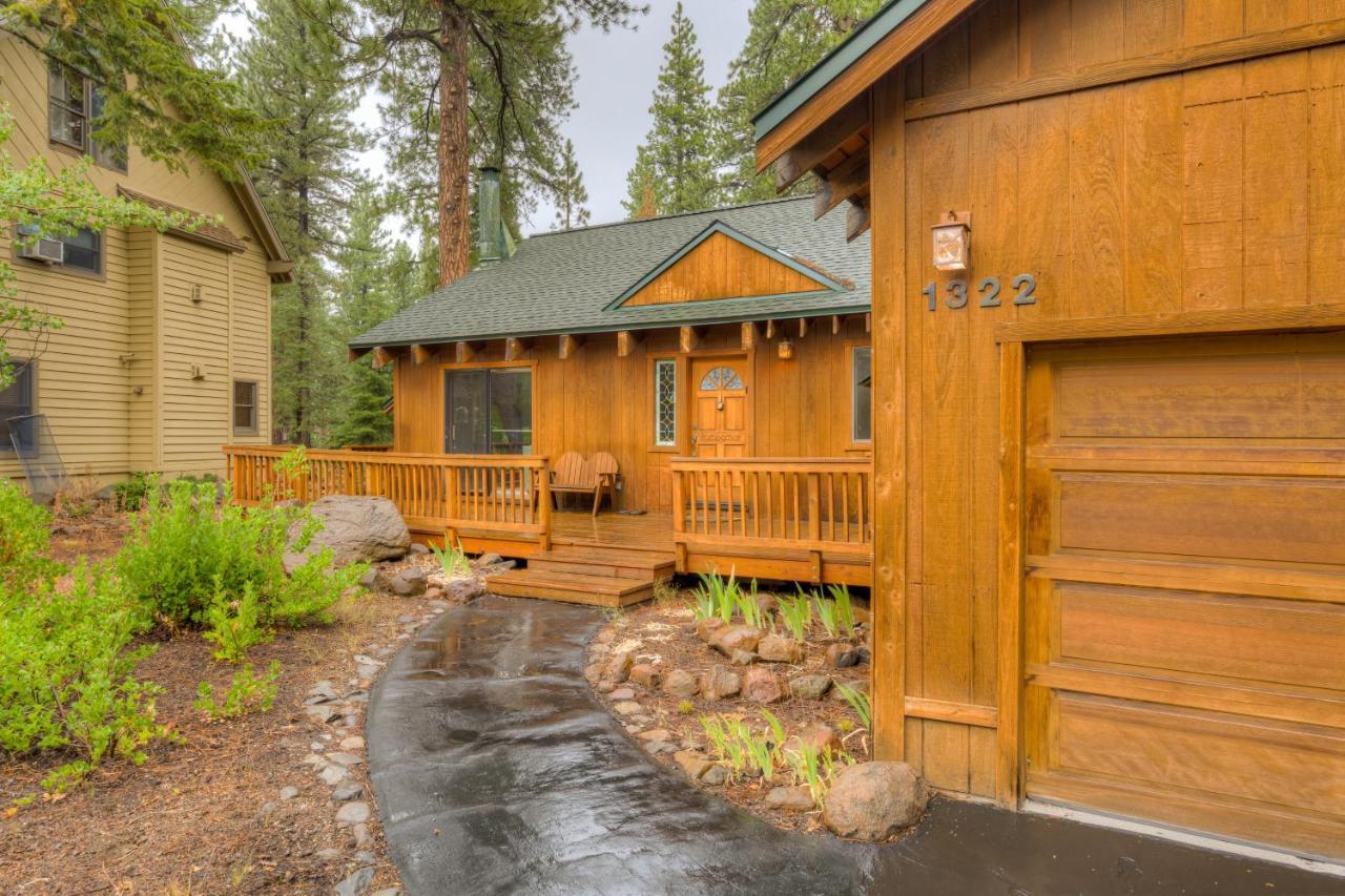 Grizzly Cabin Траки Экстерьер фото
